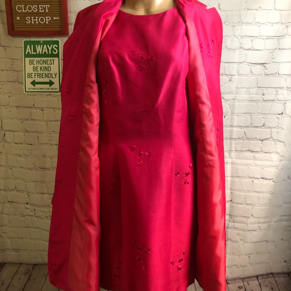 Newport News 100% Silk Dress with Matching Coat 2 pc Nice Rich Pink Color Size 8